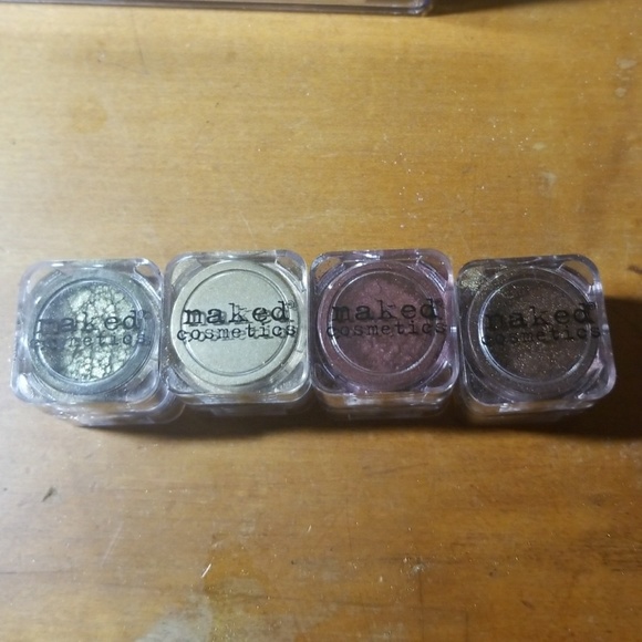 Naked Cosmetics Other - Naked Cosmetics Mica Pigments (One Left!) UR-01